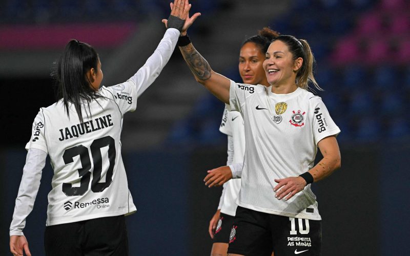 Corinthians goleia Independiente Dragonas e avança à semifinal da Libertadores feminina contra o Santa Fe