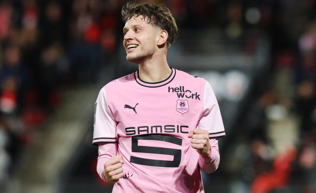 Sebastian Szymanski, médio ofensivo do Rennes.