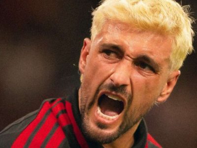 Flamengo vira sobre Atlético-MG, retorna à liderança do Brasileirão com vitória por 3 a 2 no Maracanã