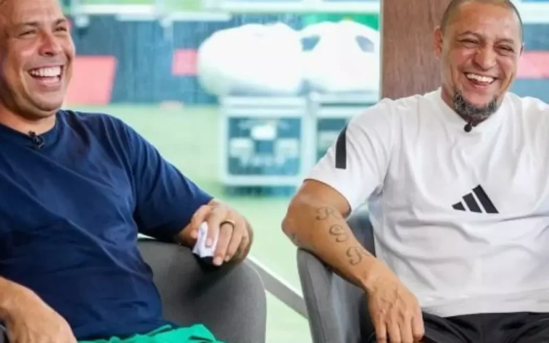 Ronaldo e Roberto Carlos celebram o retorno da Inter de Limeira à Série B após 35 anos de jejum