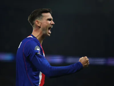 PSG derruba Barcelona e mantém liderança na Champions; Marquinhos preocupa antes da convocação da Seleção
