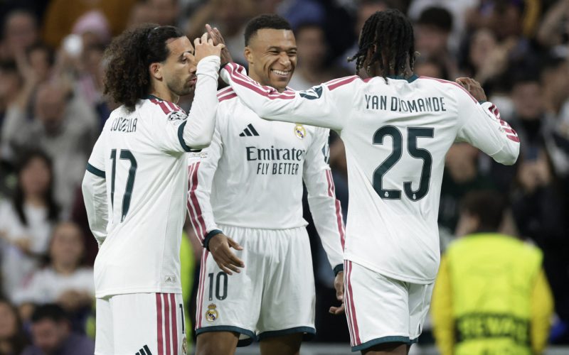 Como surpreende o Como ao vencer o Manchester United; Real Madrid mantém 100% com goleada na Champions League
