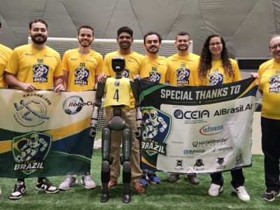 Brasil vence torneio de robôs humanoides na China com participação de estudante da USP