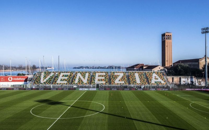 Venezia busca seu primeiro ponto na Serie A contra o Napoli em duelo de equipes em crise