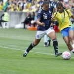Seleção Feminina chega a Recife para amistoso decisivo contra a Argentina após vitória em Porto Alegre