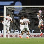 Atlético vence Coritiba com gol de Igor Gomes e sobe para a quinta colocação no Brasileirão