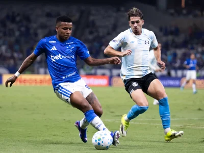 Grêmio e Cruzeiro se enfrentam em Porto Alegre com cenários opostos na tabela do Brasileirão