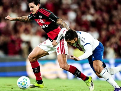 Bahia e Flamengo prontos para confronto decisivo no Brasileirão; confira as escalações oficiais