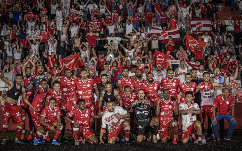 Vila Nova briga pelo acesso à Série A: quantas vitórias são necessárias nas últimas rodadas?