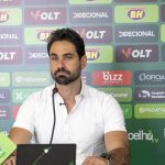 Paulo Assis anuncia saída do América após rebaixamento na Série B e faz apelo por mudanças no clube