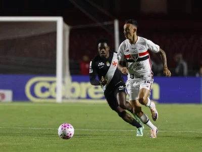 São Paulo vence Vasco por 1 a 0 e se aproxima do G6 no Brasileirão, enquanto o Cruz-Maltino se afunda na tabela