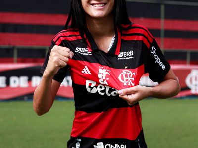 Flamengo contrata Lorranny para reforçar defesa no futebol feminino visando a Copa do Brasil e o Campeonato Carioca