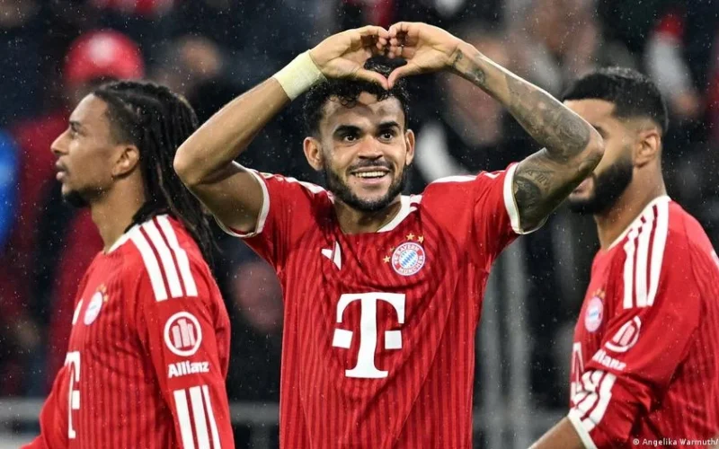 Bayern de Munique atropela RB Leipzig com hat-trick de Luis Díaz e goleada histórica de 6 a 1 na Allianz Arena