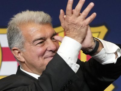 Laporta exalta Barcelona como melhor futebol do mundo antes de duelo na Champions