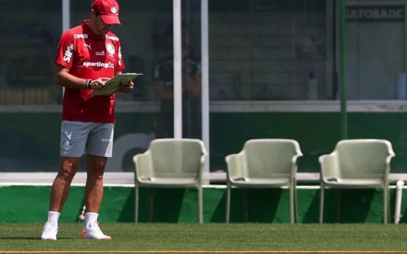 Palmeiras se prepara para maratona decisiva com foco na saúde dos convocados e estratégias de Abel Ferreira