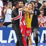 Atlético de Madrid vence Espanyol com golaço de Baena e se aproxima do Barcelona na La Liga