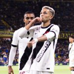 Vasco faz história ao vencer o Boca Juniors na Bombonera e fica perto da final da Sul-Americana