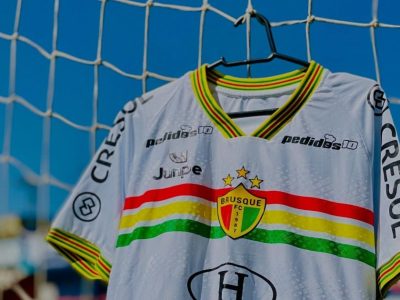 Brusque busca acesso enfrentando o Paysandu na última rodada da Série C; saiba onde assistir ao jogo