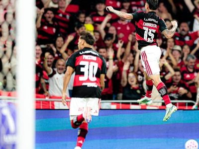 Flamengo supera Fluminense com gol de Carrascal e mantém liderança no Brasileirão