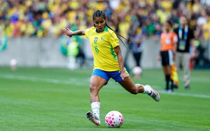 Raissa Bahia sonha com a Copa do Mundo e defende legado do futebol feminino baiano após convocação para amistosos contra a Argentina