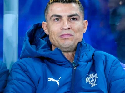 Arturo Vidal critica Jorge Jesus por desrespeito a Cristiano Ronaldo na seleção portuguesa