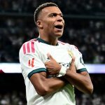 Mbappé se torna o jogador mais jovem a atingir 100 partidas na Champions League e supera Messi