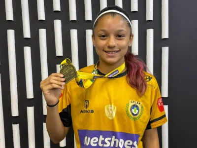 Lorena, a jovem promessa do futebol que chamou a atenção do Corinthians e inspira futuras gerações