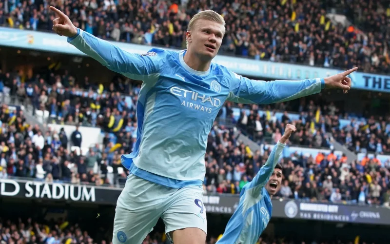 Haaland brilha novamente, City vence Ipswich e se mantém na liderança da Premier League