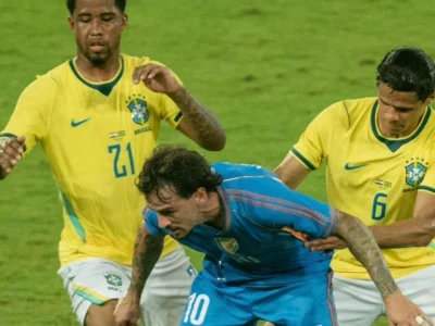 Brasil goleia a Índia por 4 a 0 com destaque para jogadores do Flamengo na Super Data Fifa