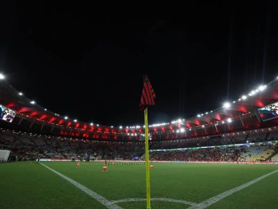 Flamengo e Estudiantes se enfrentam em semifinal decisiva da Libertadores nesta quinta-feira