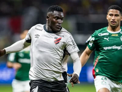 Palmeiras busca liderança do Brasileiro em desafio contra o invicto Athletico-PR na Arena da Baixada