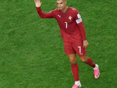 Cristiano Ronaldo é punido com 30 dias de suspensão por abandonar a seleção portuguesa após desentendimento com Jorge Jesus