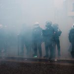 Protestos na França provocam adiamentos de partidas da Ligue 1 e afetam calendário do futebol nacional