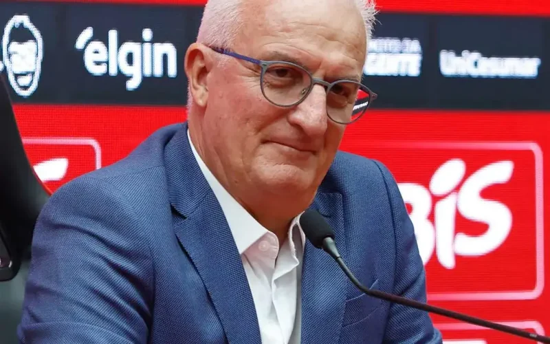 Seis clubes internacionais sondam o atacante Gustavo Santana, do São Paulo, com salário de apenas R$ 12 mil