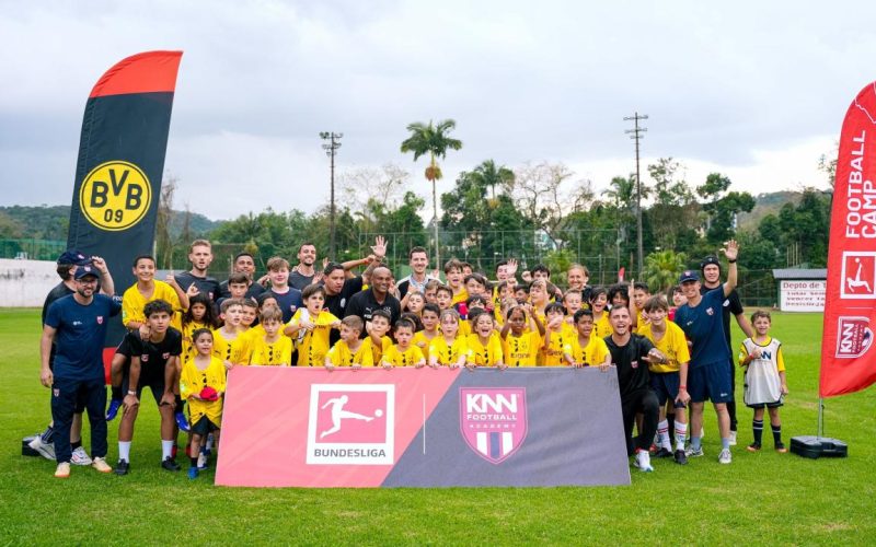 Treinos gratuitos de futebol em Blumenau com representantes da Bundesliga neste sábado