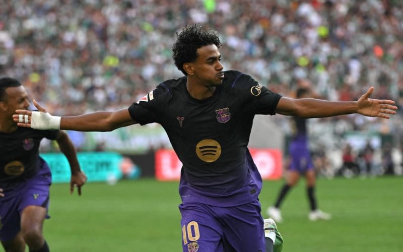 Barcelona vence Betis com show de Lamine Yamal e Gabriel Jesus na goleada por 5 a 2