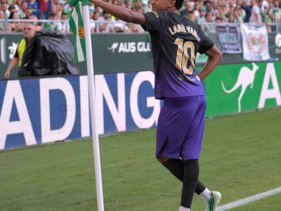 Barcelona de Hansi Flick alcança melhor início de temporada na história com vitória sobre o Betis