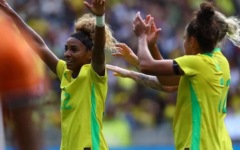 Luany brilha com golaço e leva a Seleção Brasileira a vitória sobre a Argentina em amistoso preparatório para a Copa do Mundo de 2027