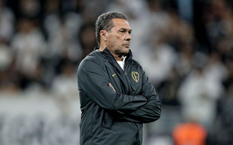 Luxemburgo nega oferta do Corinthians e reafirma desejo de voltar como técnico, não como coordenador