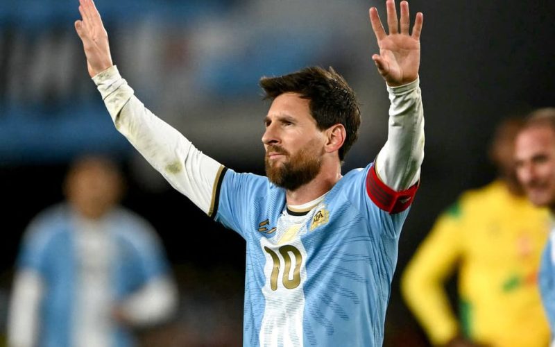 Luis de la Fuente elogia Messi e fala sobre futuro de premiações do futebol espanhol em cerimônia em Oviedo