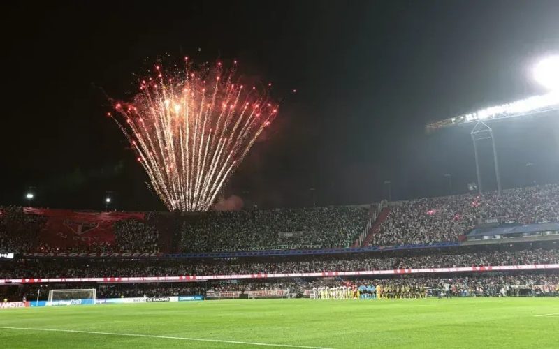 São Paulo e Santos se enfrentam em clássico decisivo do Brasileirão 2026; confira escalações e onde assistir