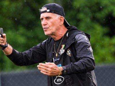 Carlos Queiroz deixa seleção de Gana apenas dois jogos após renovação de contrato