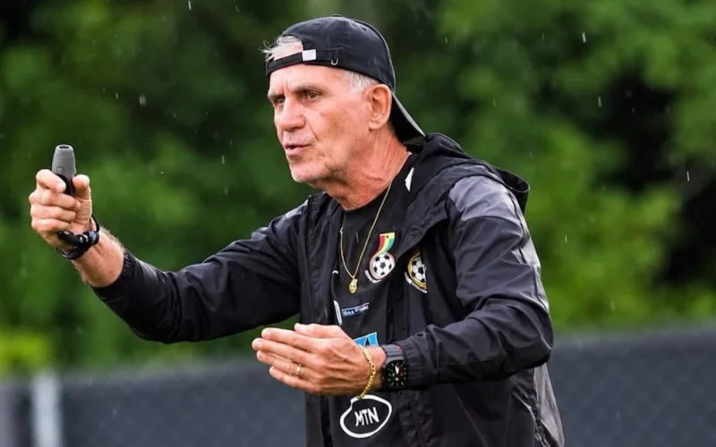Carlos Queiroz deixa seleção de Gana apenas dois jogos após renovação de contrato