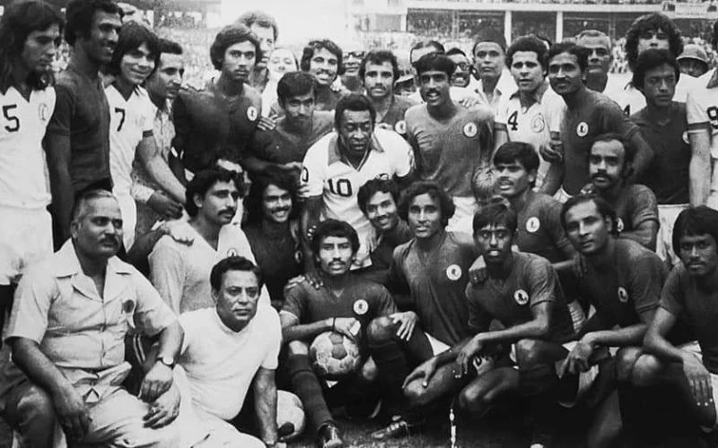 Brasil retorna a Calcutá, cidade que recebeu Pelé na despedida, para duelo inédito contra a Índia