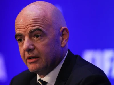 Infantino anuncia investimento contínuo no futebol africano em conferência em Cabo Verde