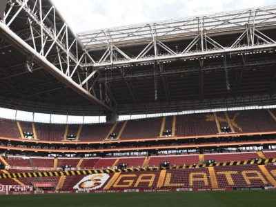 Galatasaray e Barcelona duelam na Champions League: veja onde assistir ao confronto em Istambul