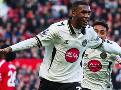Bournemouth desbanca Manchester United com gols de Rayan e Evanilson na Premier League