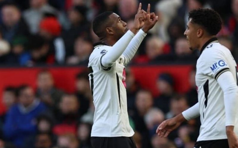 Rayan brilha e marca em vitória do Bournemouth sobre o Manchester United na Premier League