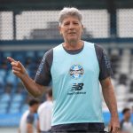 Renato Gaúcho criticou VAR em empate no Gre-Nal: "Até leigo sabe que foi pênalti"
