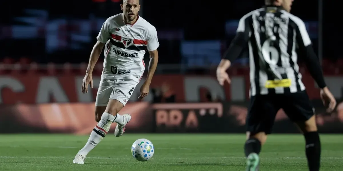 Gabigol brilha e marca dois gols no empate entre São Paulo e Santos pelo Brasileirão